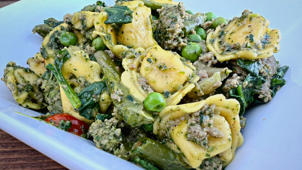 Green Goddess Tortellini with vegetables - BIGPITTSTOP